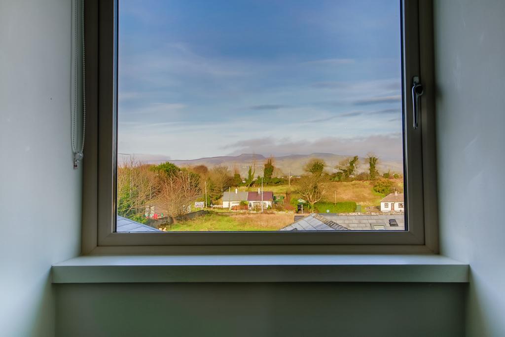 The Red Cottage & Stables Sligo Dış mekan fotoğraf